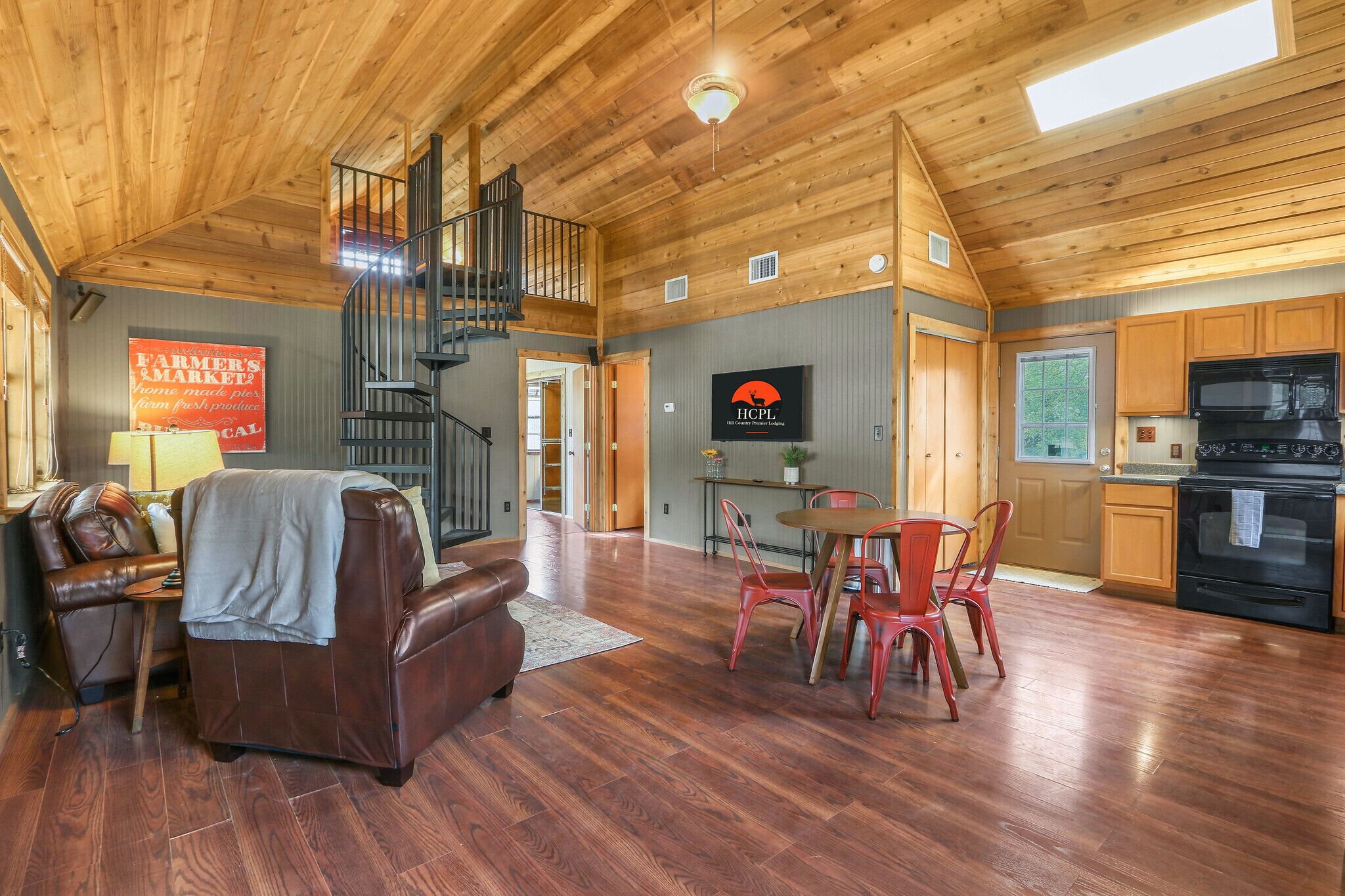 MarketHaus  I  Wimberley I Hot tub  I Dog Friendly