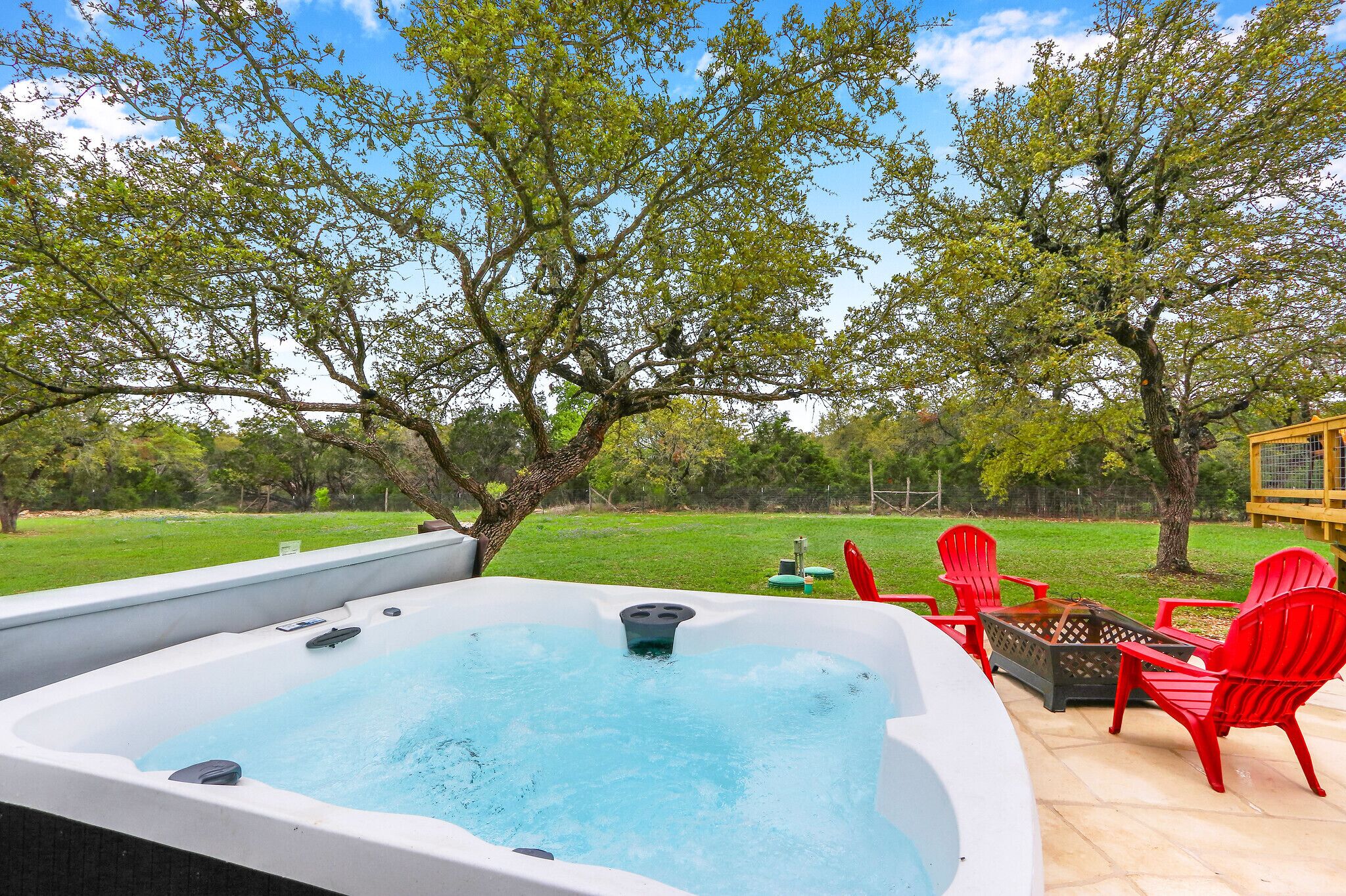 MarketHaus  I  Wimberley I Hot tub  I Dog Friendly