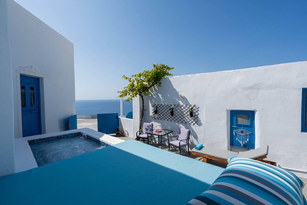 Suite – deluxe, massasjebadekar, sjøutsikt | Terrasse/patio