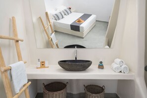 Shower, rainfall showerhead, hair dryer, towels - Santorita Suites (Santorini)