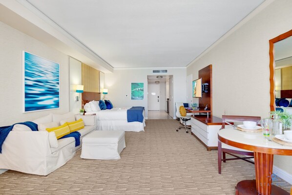 Desk, iron/ironing board, WiFi, bed sheets