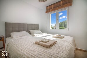 5 makuuhuonetta, silitysrauta/-lauta, ilmainen Wi-Fi