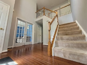Staircase - Hetten Manor (Woodbridge)