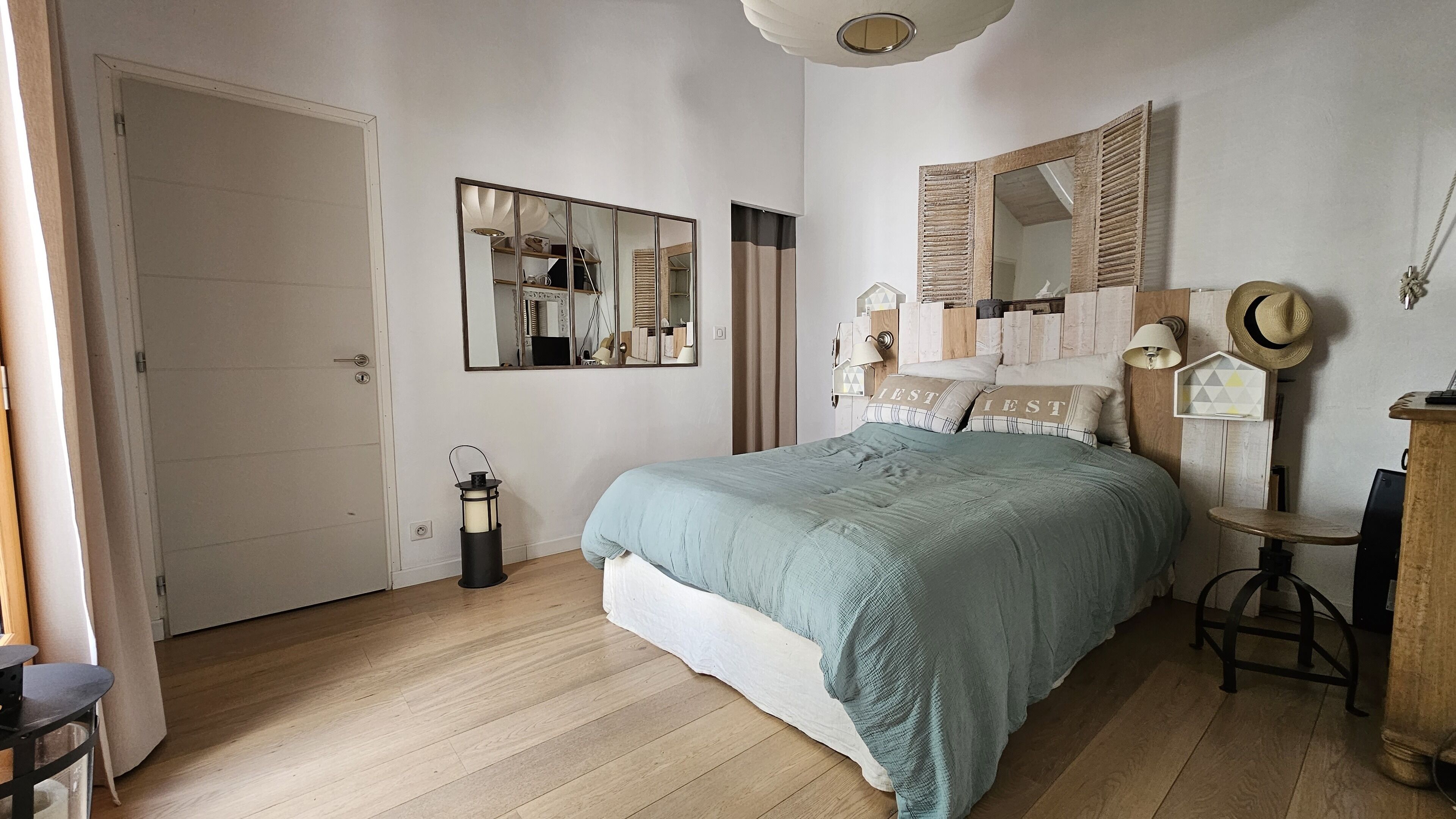 4 多间卧室、熨斗/熨衣板、免费 WiFi、床单