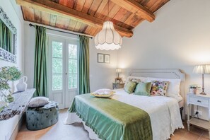 2 Schlafzimmer, Bügeleisen/Bügelbrett, Bettwäsche