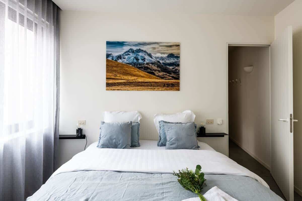 2 slaapkamers, een strijkplank/strijkijzer, wifi, beddengoed