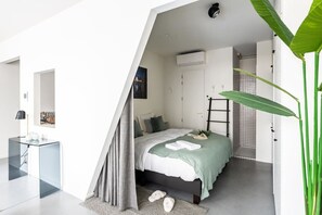 1 chambre, fer et planche à repasser, lit de bébé portatif, Wi-Fi