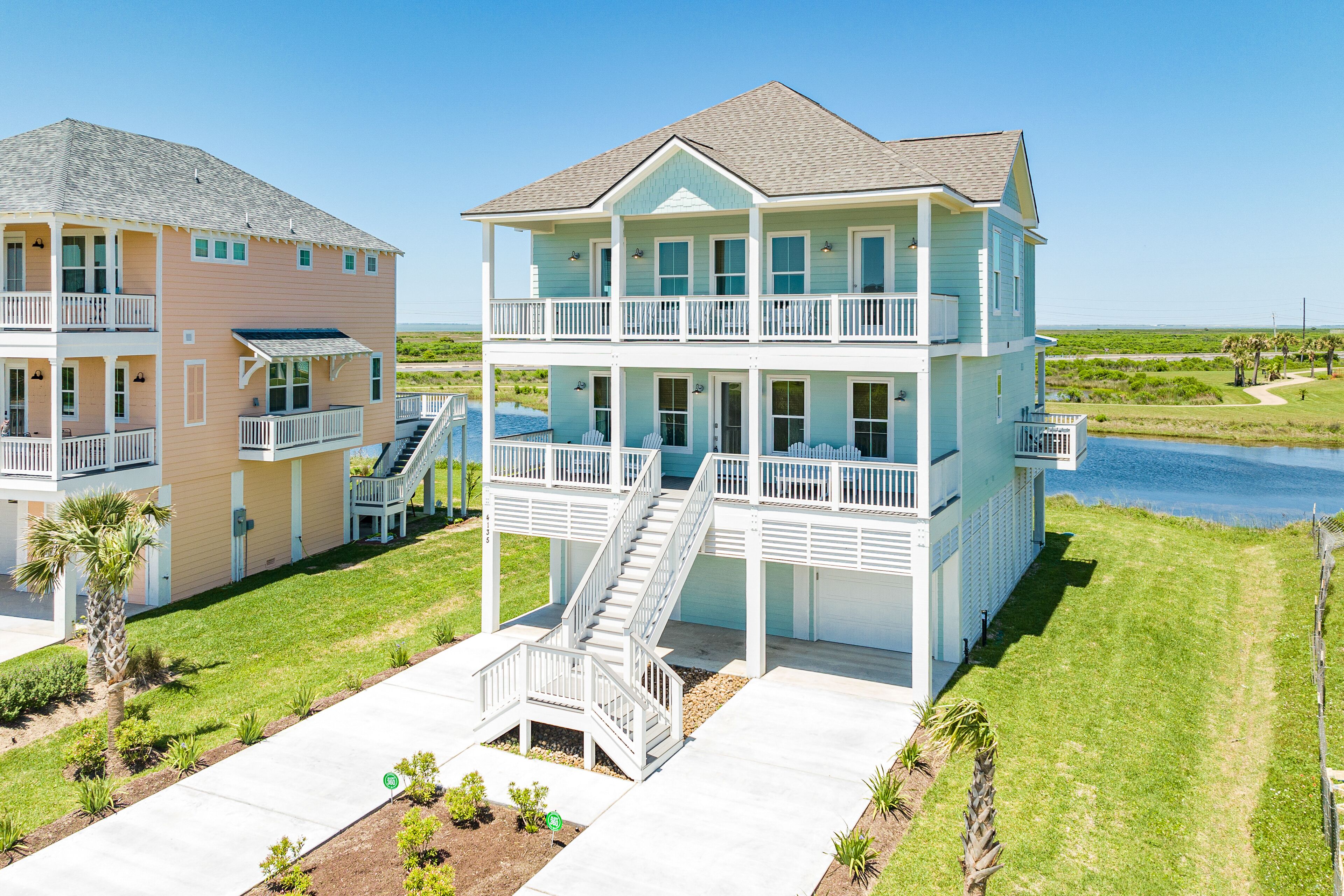 2023 Construction w 3 Covered Decks, 4 Suites, Designer Interior, Close to Beach