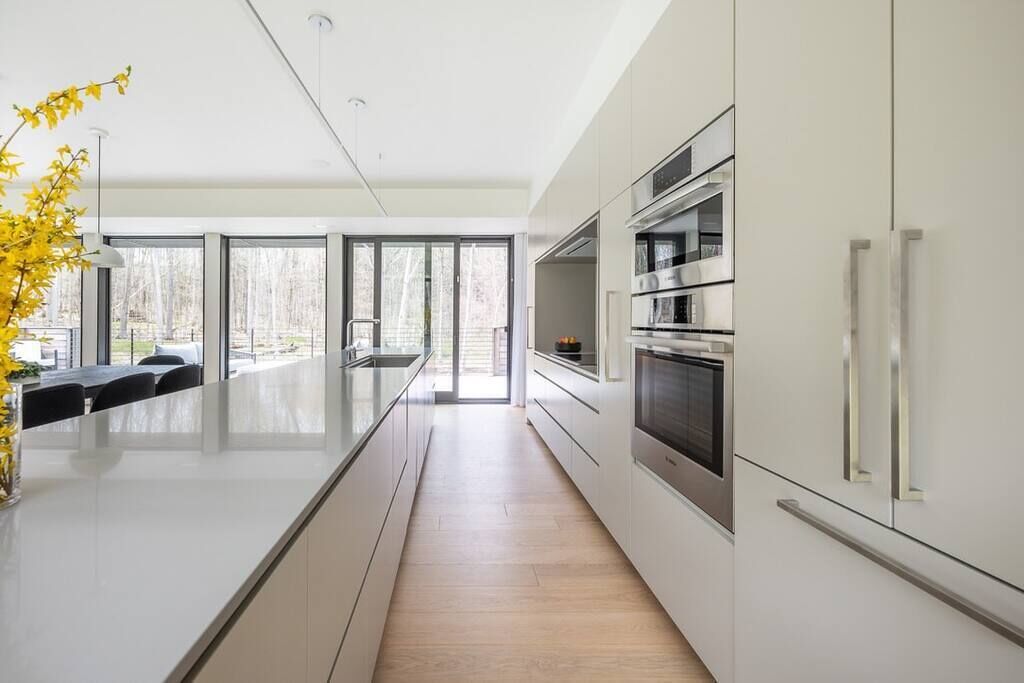 Fernbrook: gorgeous modern luxury in the forest