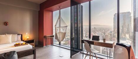 1 bedroom, desk, iron/ironing board, WiFi