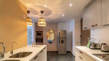 Fridge, microwave, oven, stovetop