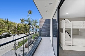 3 soverom, strykejern/-brett, wi-fi og sengetøy