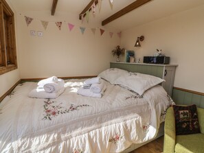 Cottage | Interior - Tawny (Crediton)
