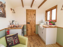 Fridge, toaster, cookware/dishes/utensils