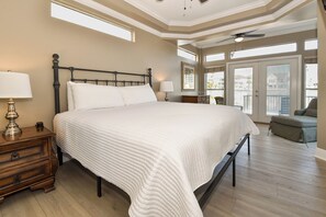 4 bedrooms, iron/ironing board, free WiFi