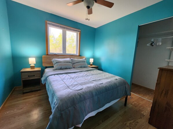 3 bedrooms, in-room safe, iron/ironing board, free WiFi