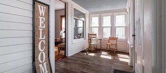 Kent Family Home | Walk to Downtown + Pet Friendly