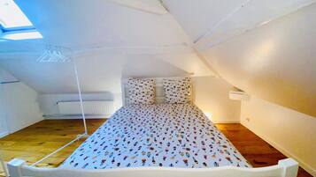 House | 5 bedrooms, iron/ironing board