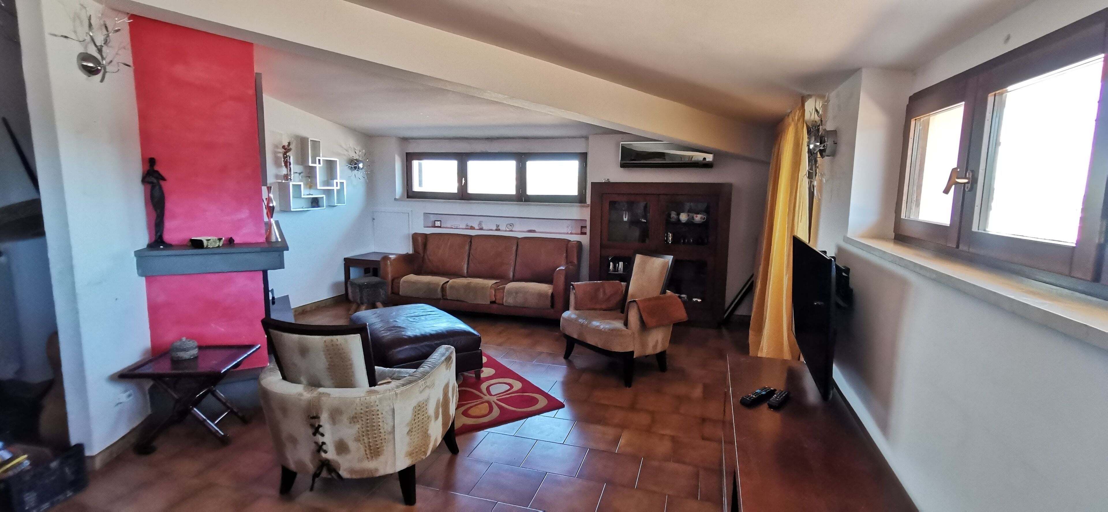 Télévision à écran plat