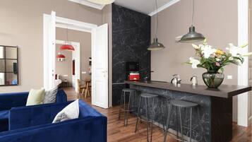 Luxury Apartment | Private kitchen | Full-sized fridge, microwave, oven, dishwasher