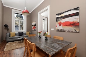 Luxury-Apartment