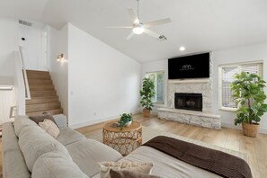 Smart-tv, videospil, bøger