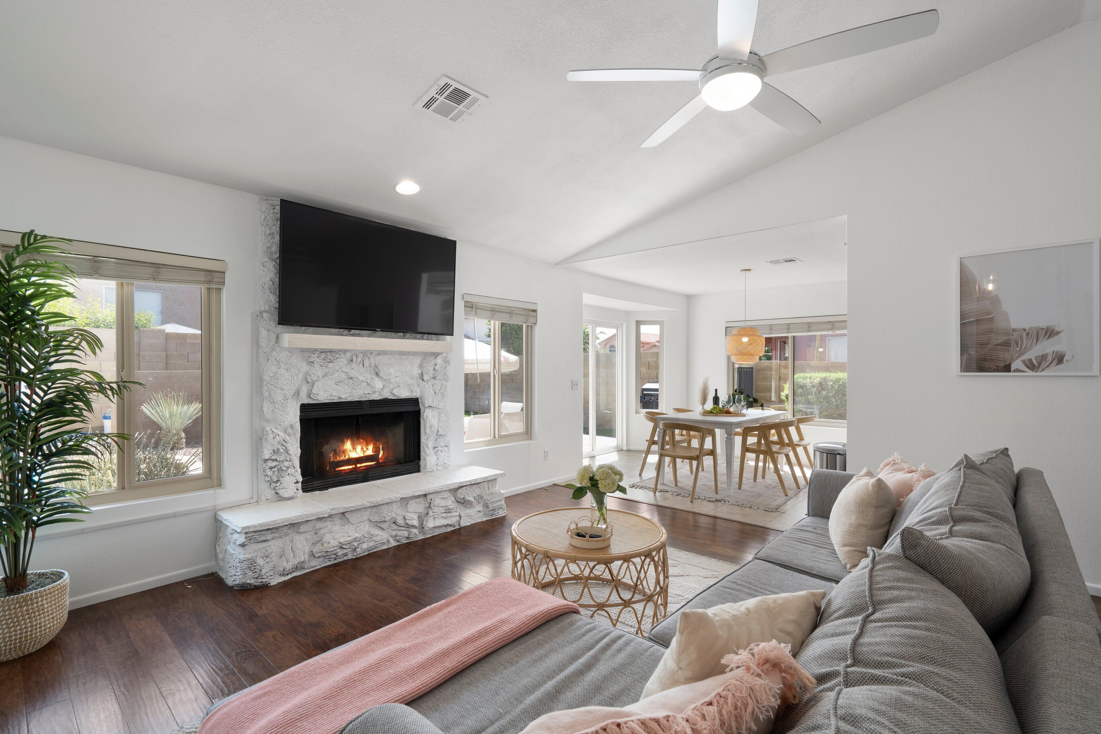 Gilbert Getaway - Pool + Game Room + Pool Table