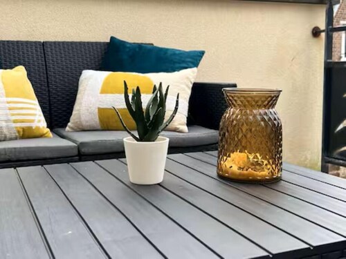 Penthouse, 50 metres from the beach and town center