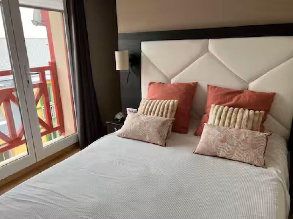3 chambres, lit parapluie, Wi-Fi gratuit, draps fournis