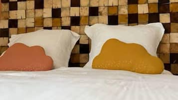 3 bedrooms, free WiFi, bed sheets