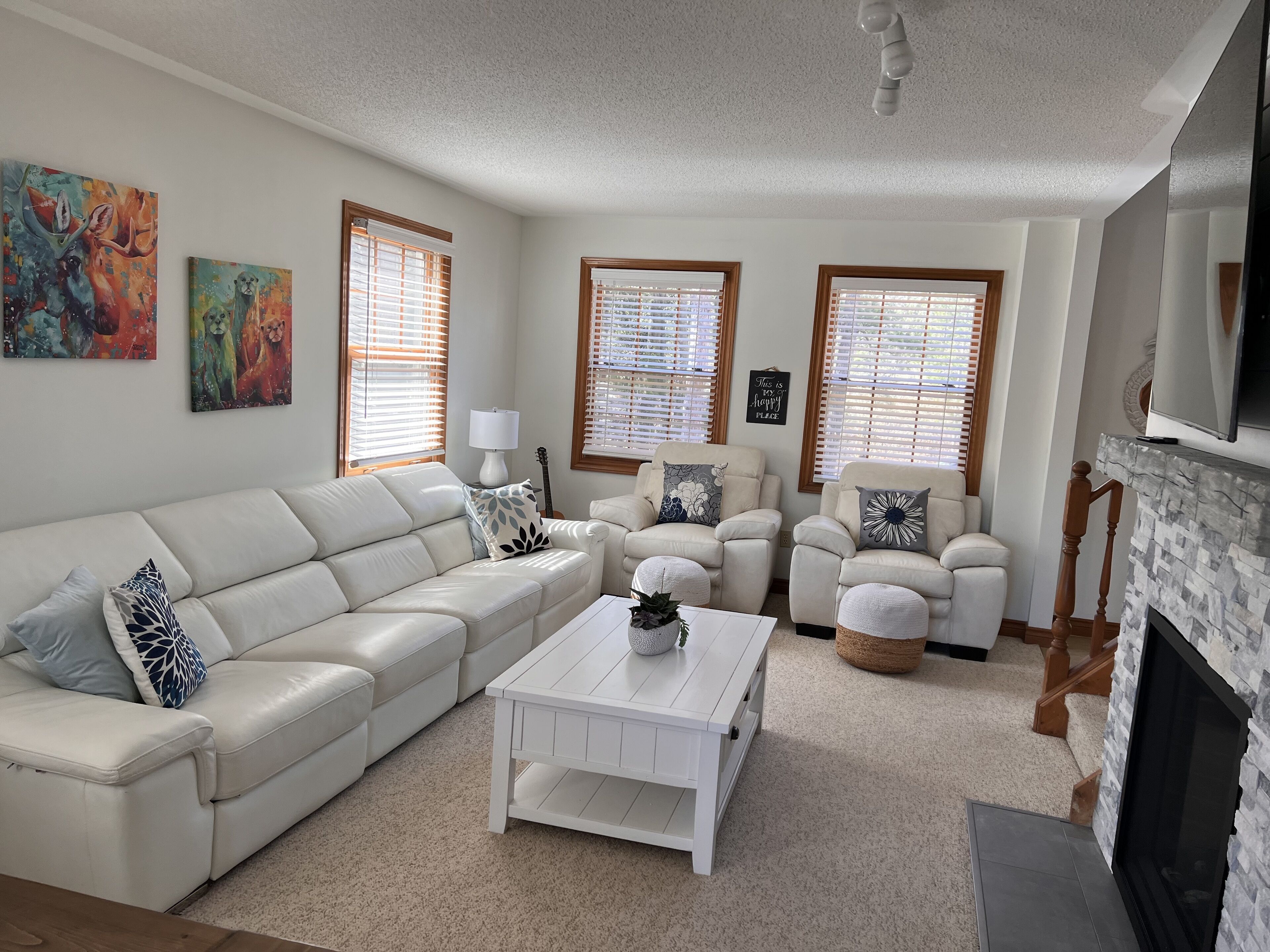 Huron Woods Cottage, a Short Walk to Private Beach & The Pinery!