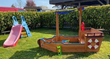 Kinder,-Haustierfreundliches Ferienhaus "Zur Friesenkate"