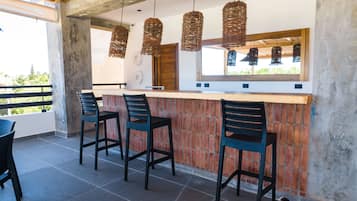 Snack bar