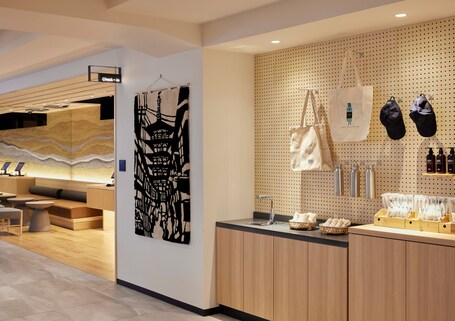 Asai Kyoto Shijo Hotel - Image 1