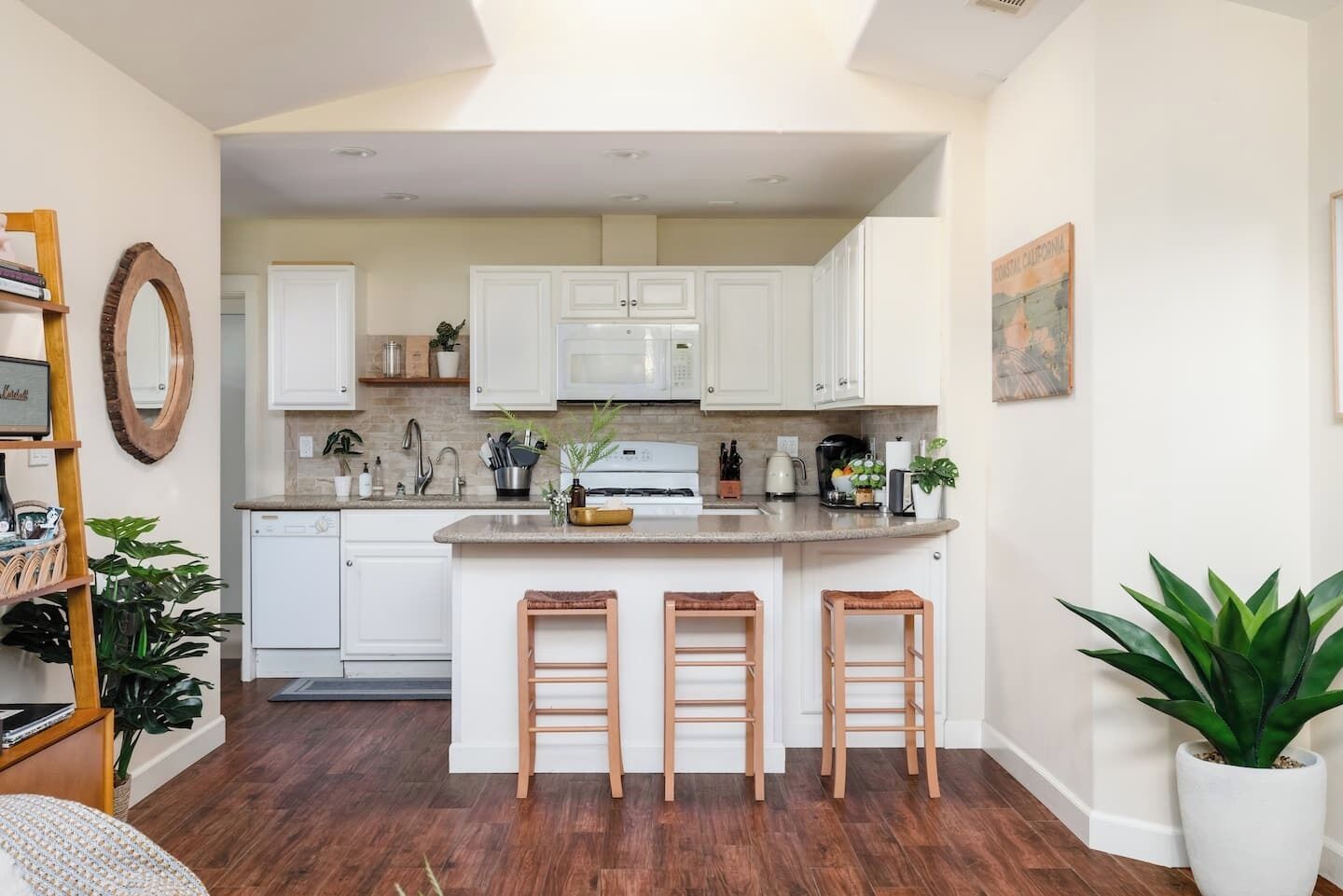 Kühlschrank, Ofen, Herdplatte, Geschirrspüler