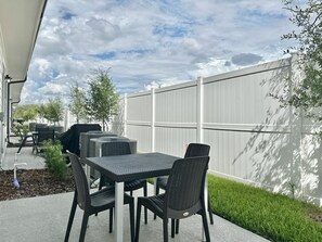 Outdoor dining
