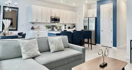 Luxury 3BR/2.5BA Near Disney | Sleeps 9 | Resort Pool | Pet-Friendly | 311