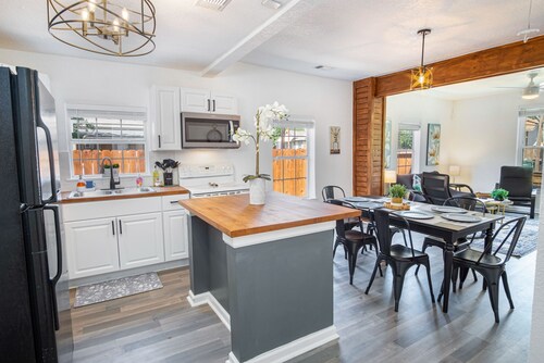 Charming 4br/2ba Only 5 Mins Downtown & Riverwalk