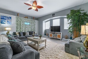 Smart TV, video games - Palm Coast Oasis Retreat- 15 min to beach (Palm Coast)