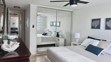 3 quartos, berço de viagem, Wi-Fi de cortesia, roupa de cama