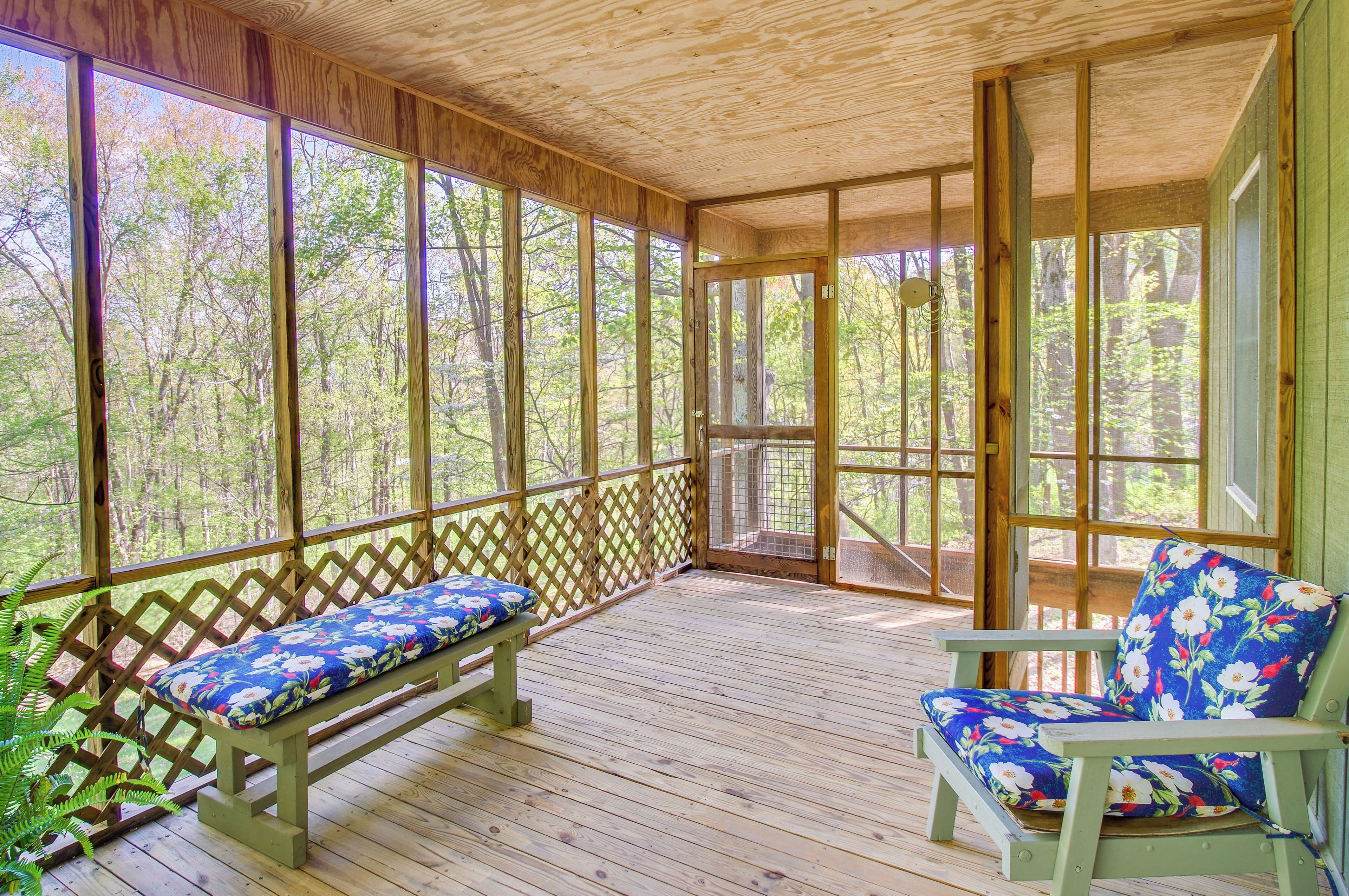 Elkton Vacation Rental | 1BR | 1BA | 1 Step to Access | 844 Sq Ft