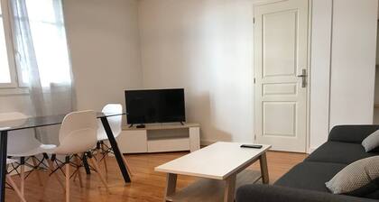 Hyper Centre: Appartement design lumineux 2 ch.