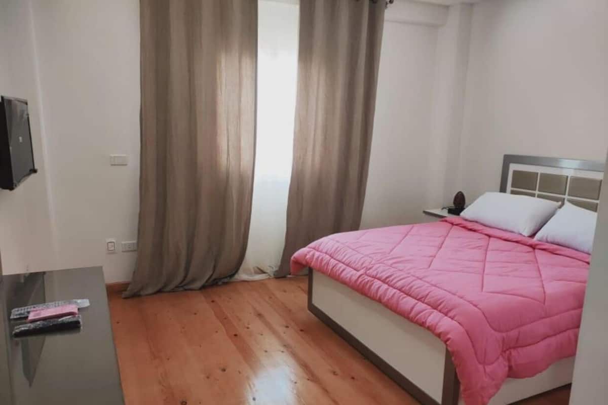 Family Suite | Egyptian cotton sheets, premium bedding, minibar, in-room safe