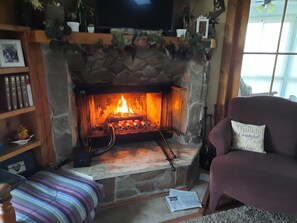 Interior - Beautiful waterfront lodge, private dock and breath taking views of Smith Mt. (Pittsville)