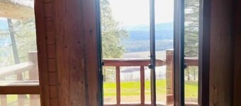 Living Well Lodge with Panoramic Views