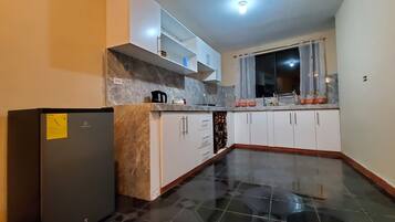 Apartamento Confort | Cocina privada | Trona infantil