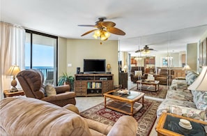 Apartment 503W | Coin séjour