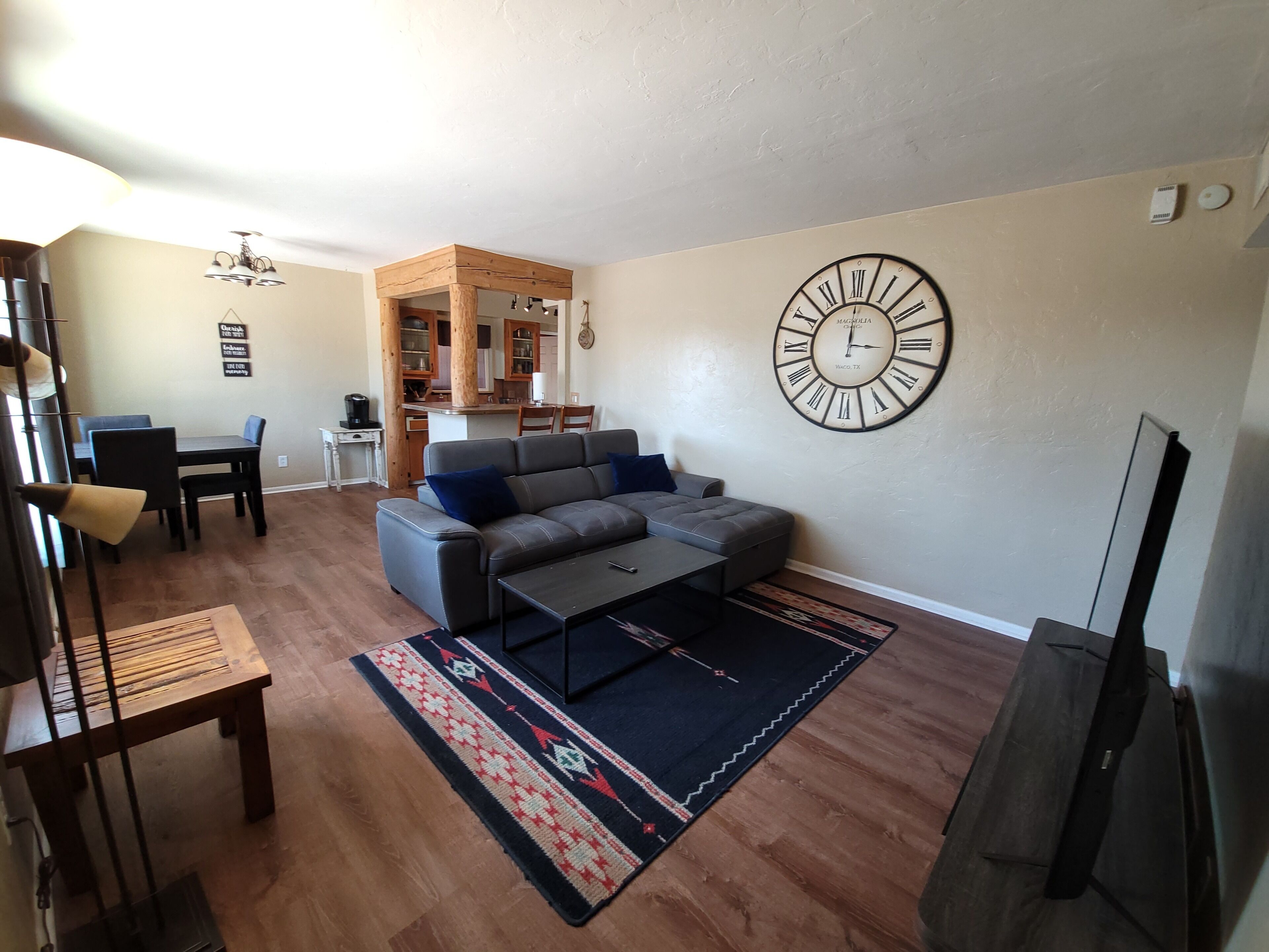 Central Cozy Corner 3 Bedroom