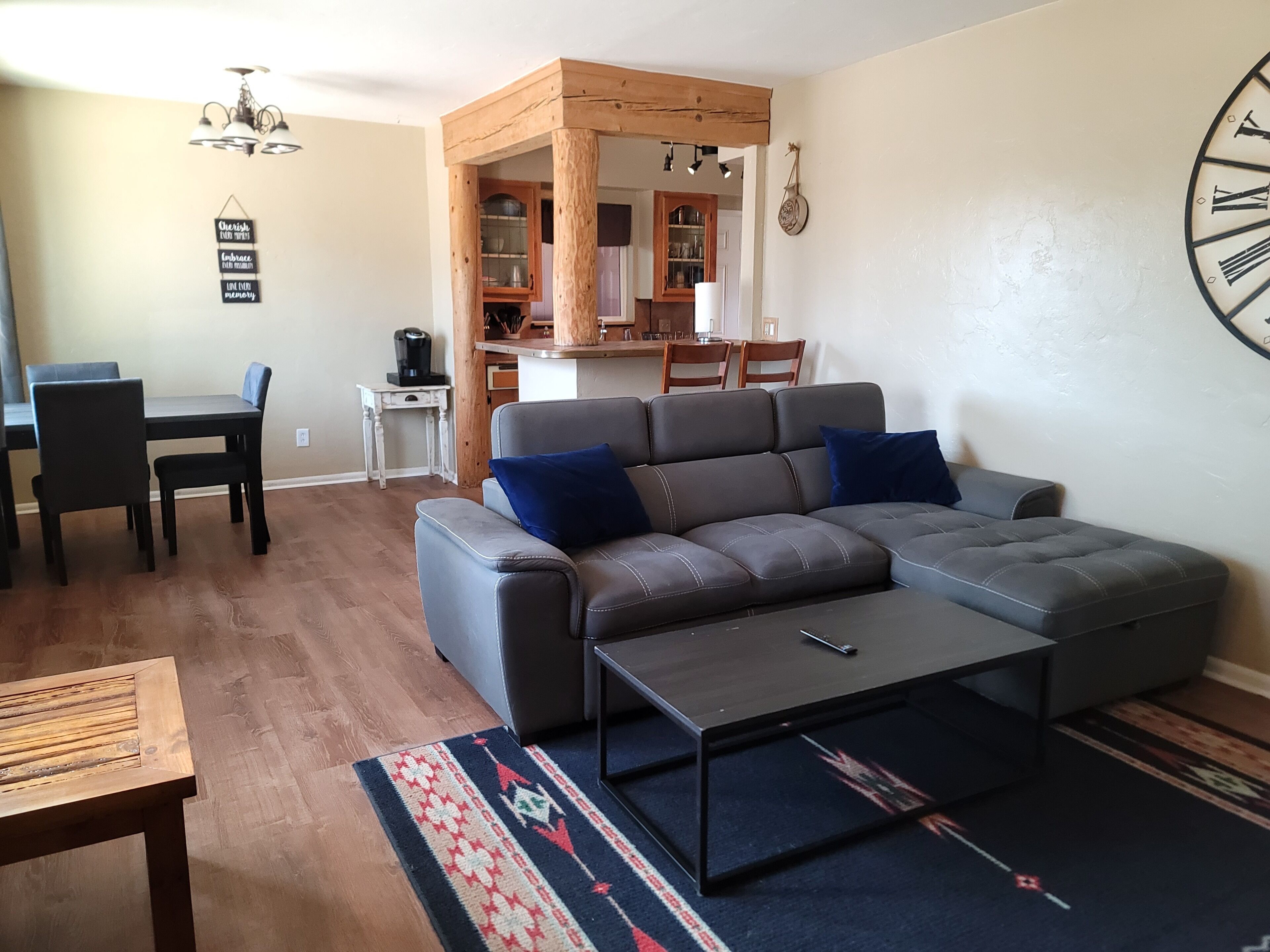 Central Cozy Corner 3 Bedroom