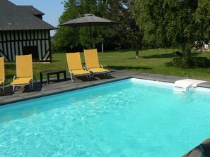 Piscine extérieure, piscine chauffée
